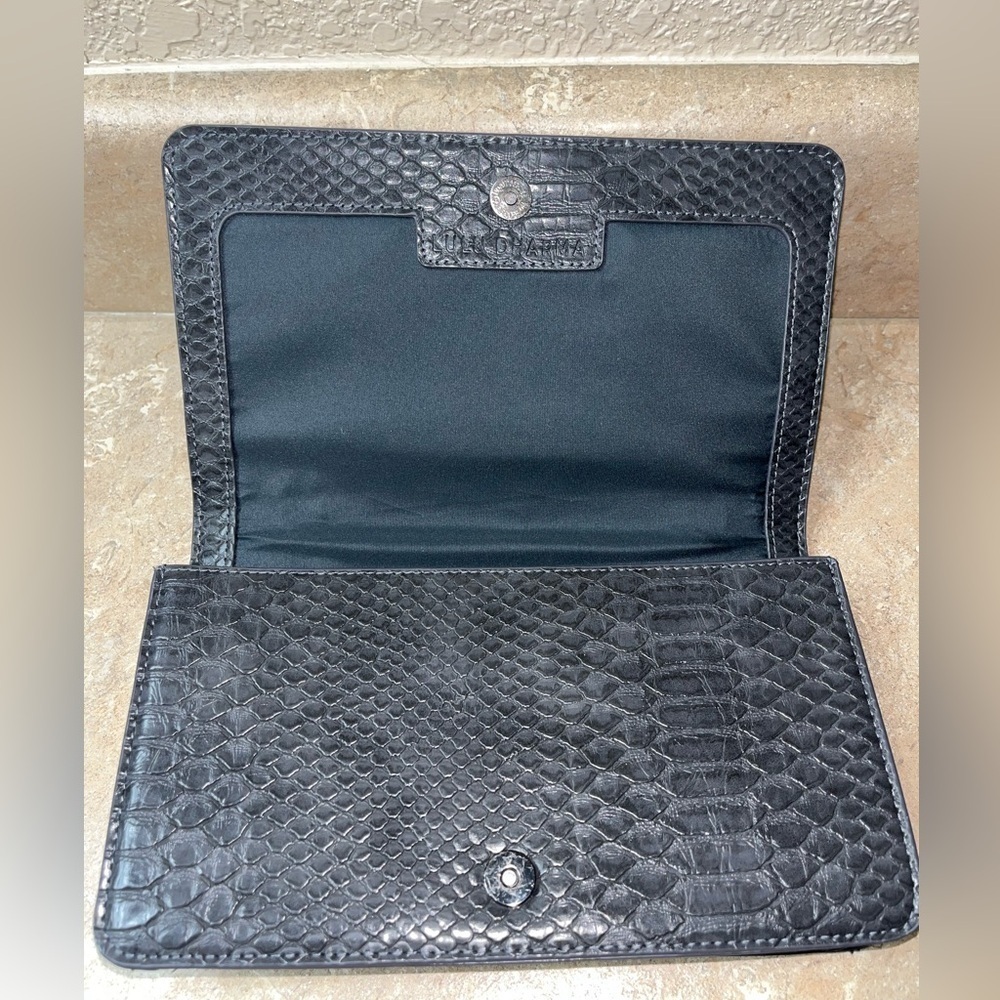 NWOT Lulu Dharma - Gray Bamboo Clutch
LULU DHARMA - Picture 6 of 8